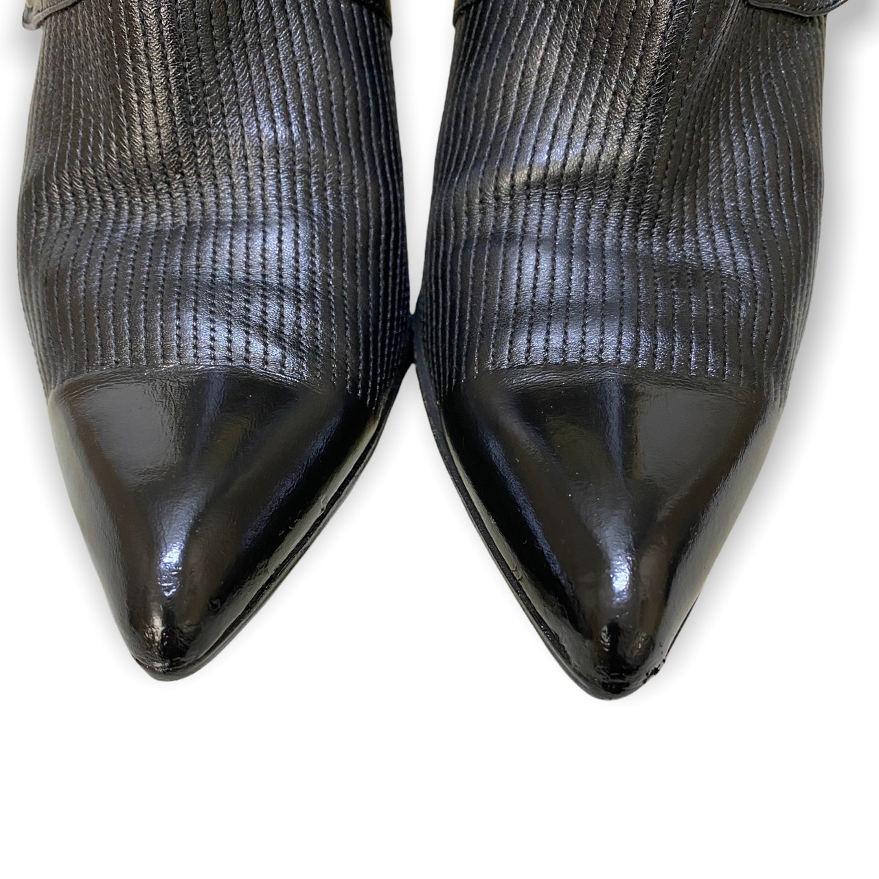 Louis Vuitton ショートブーツ つま先 蹴り込み破損 リペア後